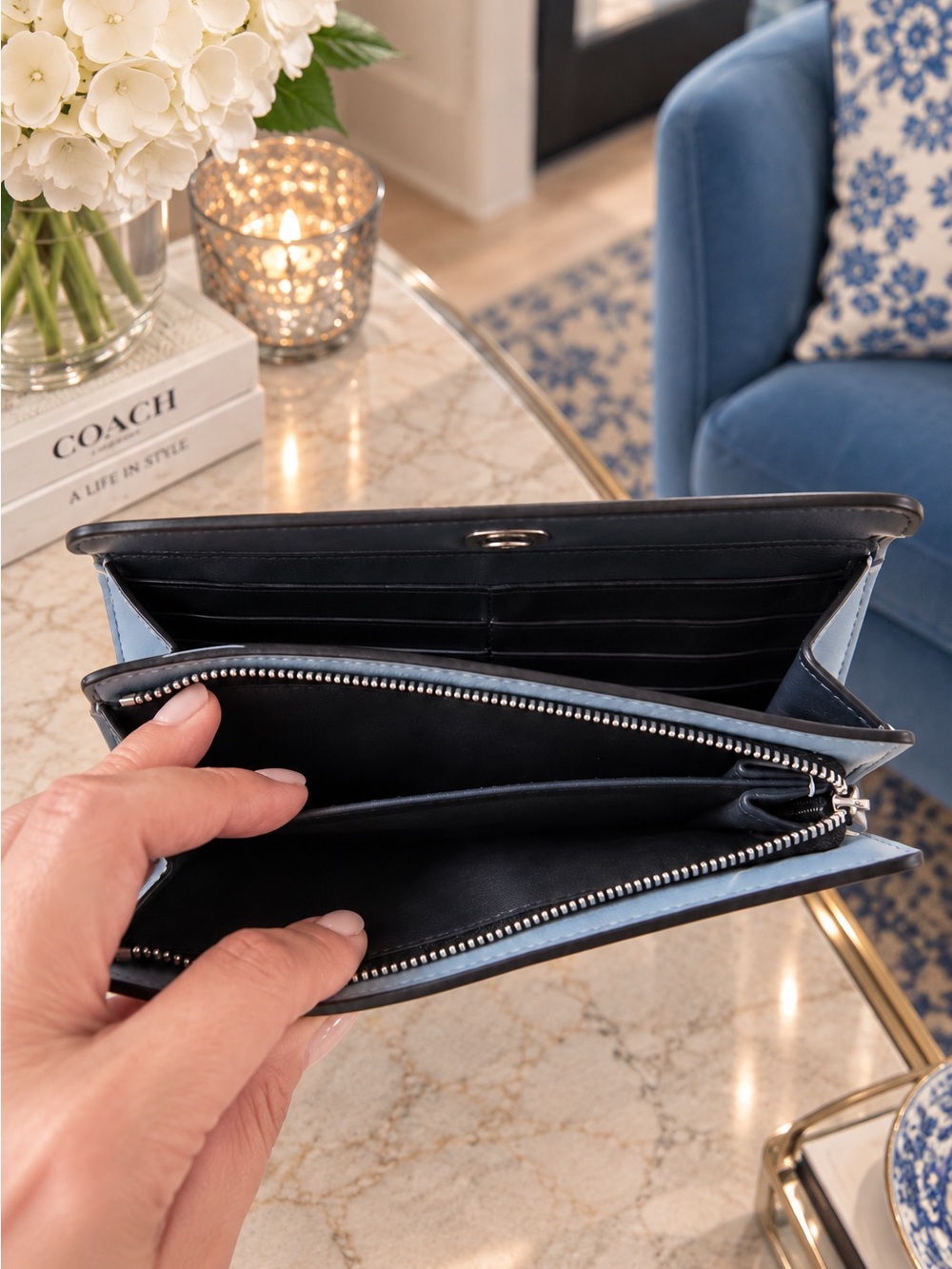 COACH Cornflower Blue & Brown Tea Rose Turnlock Wallet/Clutch - Picture 4 of 7